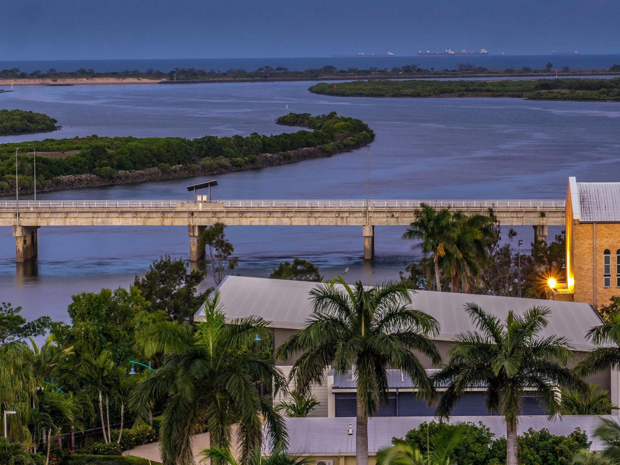 Lanai Riverside Apartments Mackay Esterno foto